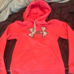 Women’s Under Armour Sweatshirt